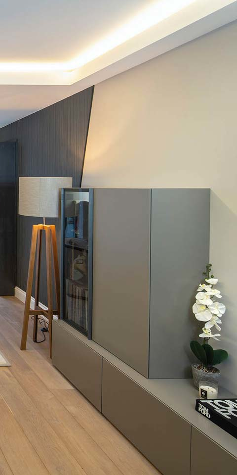 This is an example description for this item.